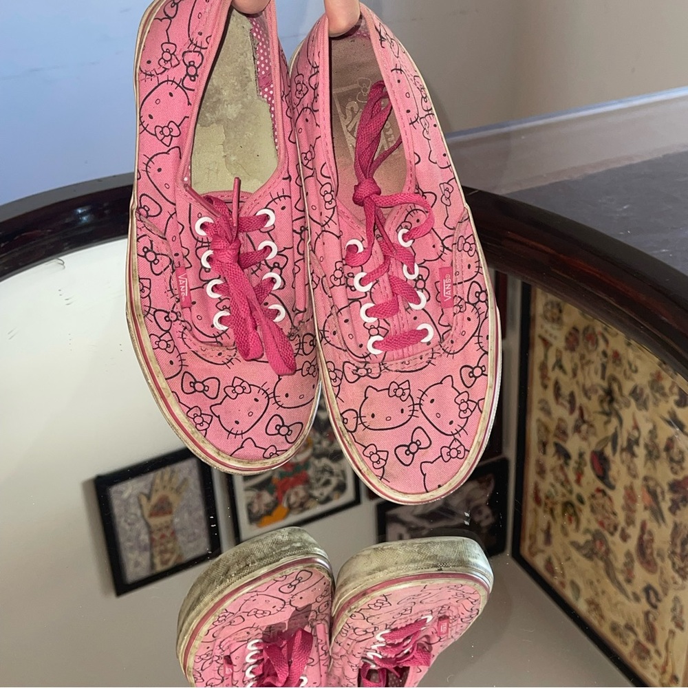 Hello kitty vans from 2011